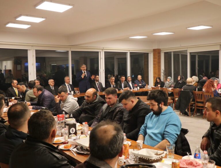 Niğdeli Gençlerle İftar Programı