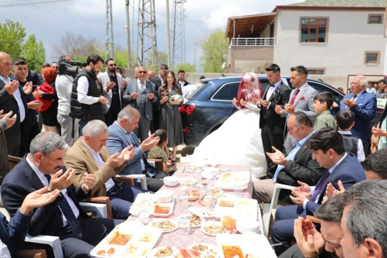 Tırhan Köyü Düğün Merasimine Katılım