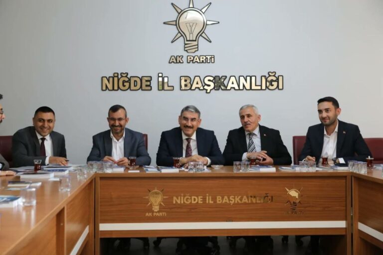 Seçimde Görev Alacak Gönüllü Avukatlarla İstişare