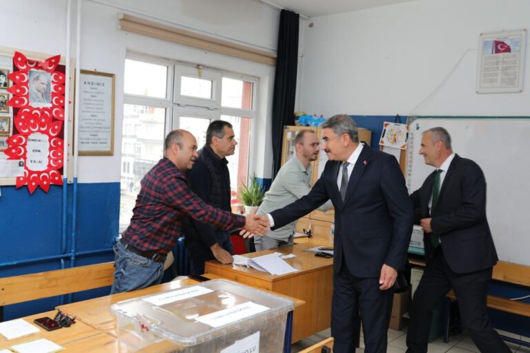 Seçim Sandığı Bulunan Okulları Ziyaret
