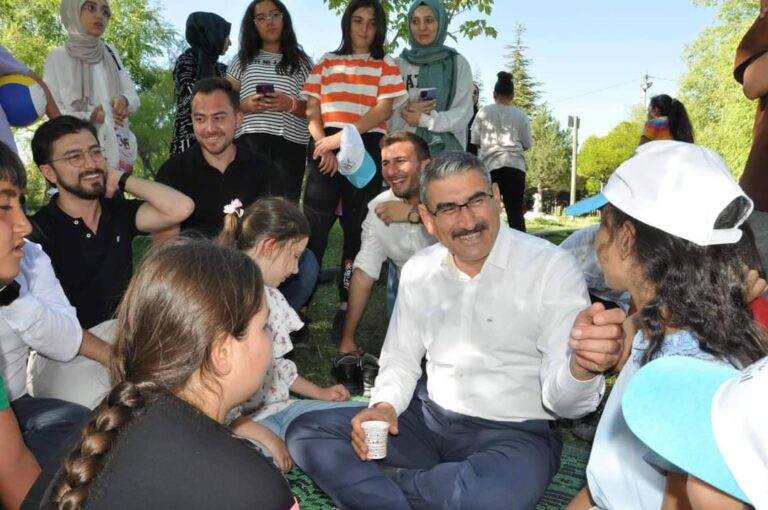 Çocuklar İçin Proje Sürprizi