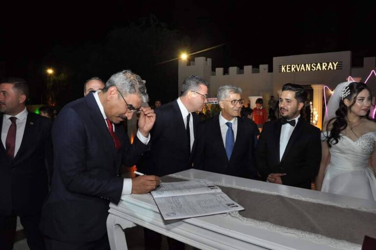 MHP Milletvekilinin Oğlunun Düğün Merasimine Katılım