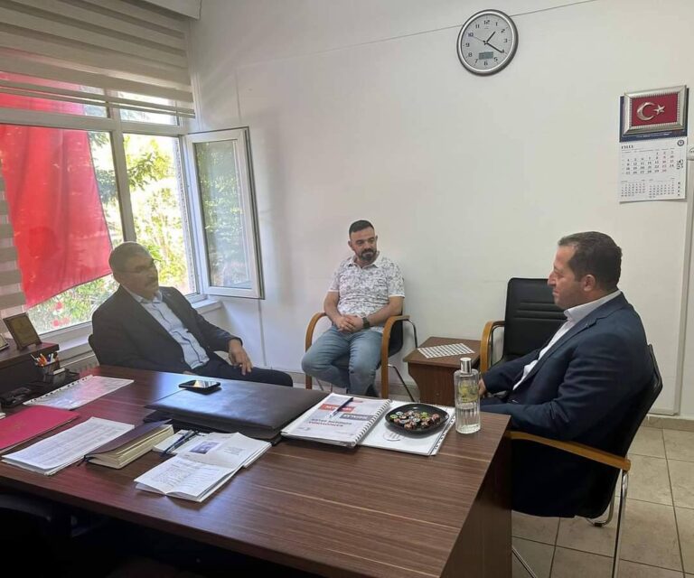 AK Parti Bor İlçe Başkanlığına Atanan Ethem Bozdoğan’ı Ziyaret