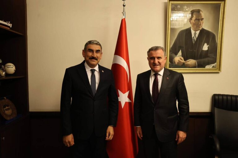 Gençlik ve Spor Bakanı Dr. Osman Aşkın BAK’a Ziyaret